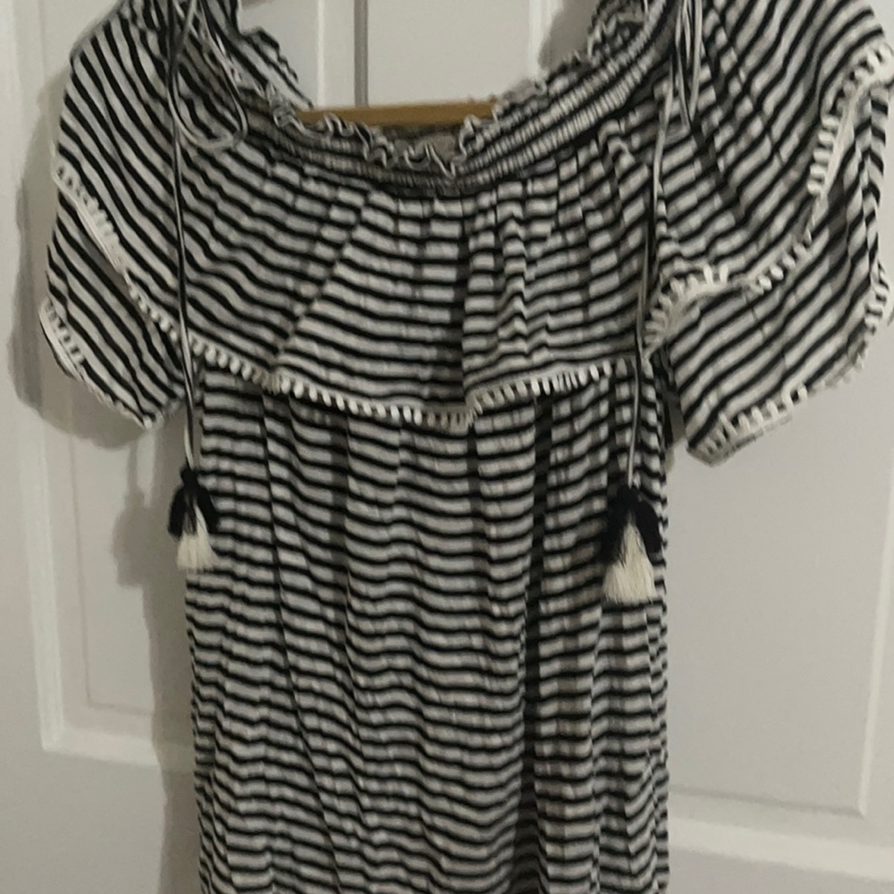 Cute Off Shoulder Shirt